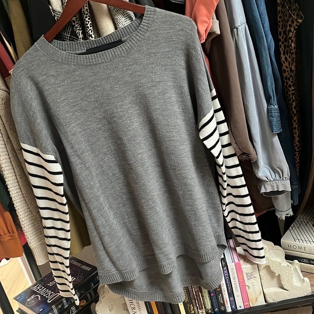 Cute French connection sweater